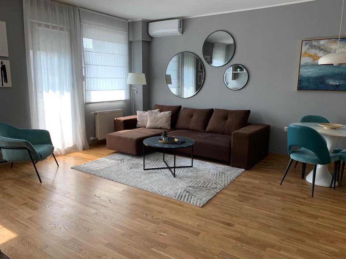Gemini Apartment 3 - Modern Apartment With City View Novi Sad Bagian luar foto